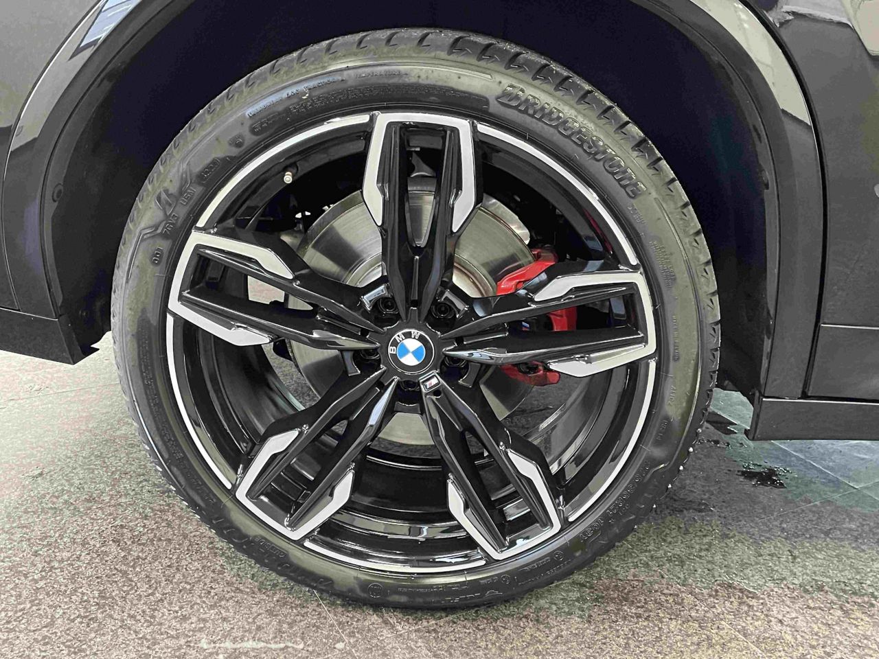G02 X4 M40i RHD LCI