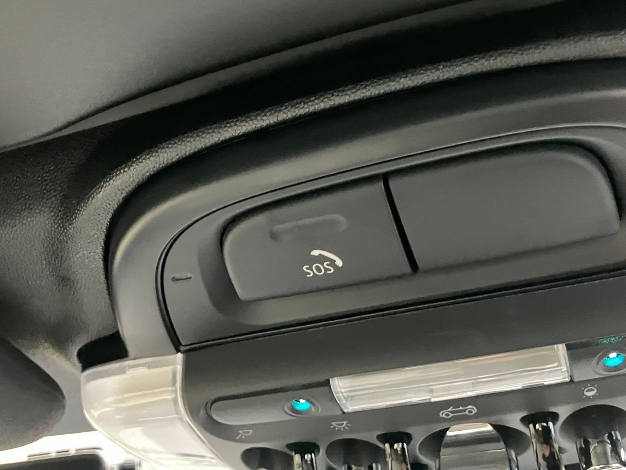 MINI Cooper S Convertible RHD