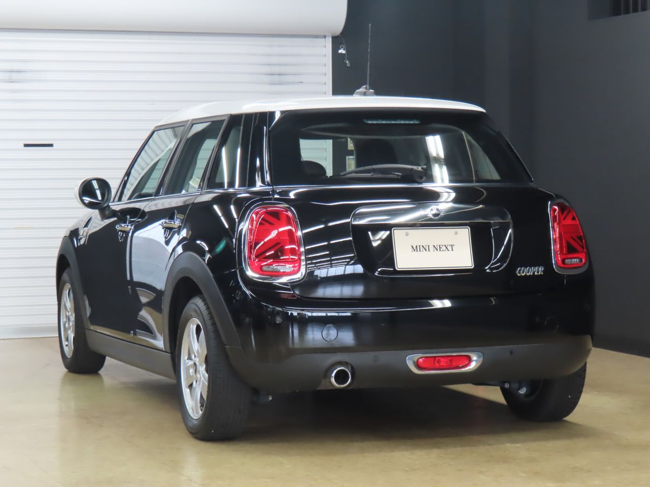 F55 MINI Cooper 5-Door Hatch LCI