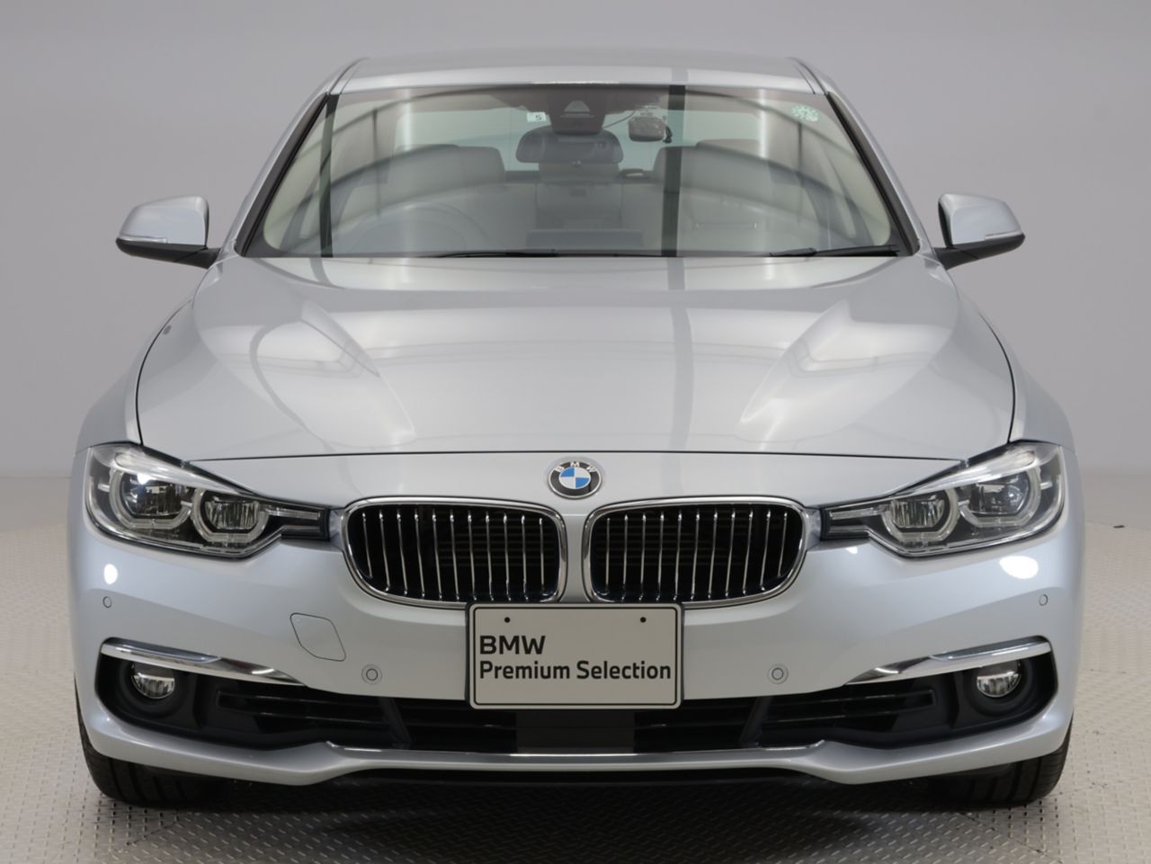 330E IPERFORMANCE SEDAN RHD