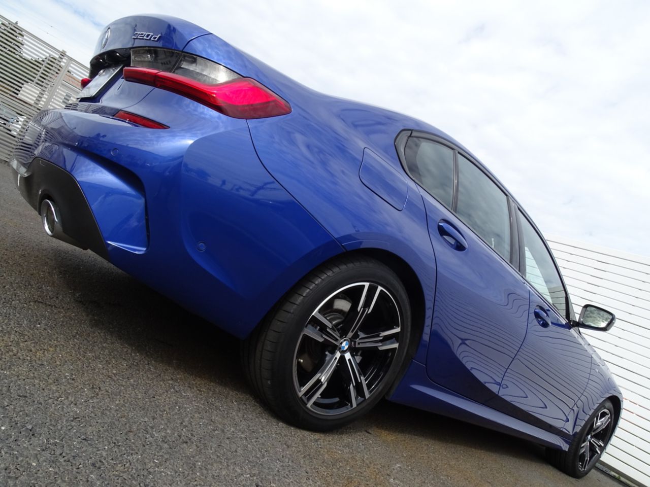 G20 320d xDrive RHD Saloon