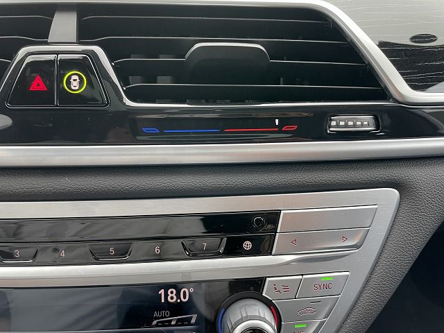 750i xDrive Sedan