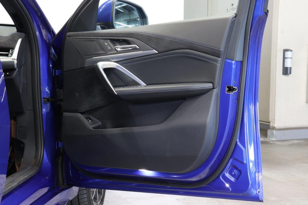 iX2 xDrive30 MSP