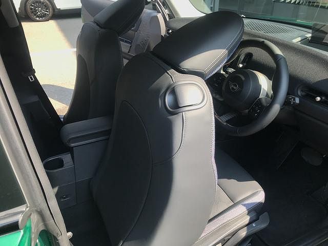 F66 MINI Cooper C 3Dr