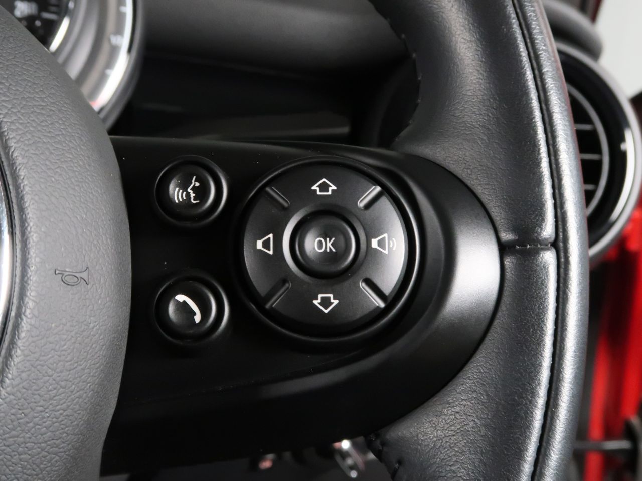 F55 MINI Cooper 5-Door Hatch LCI