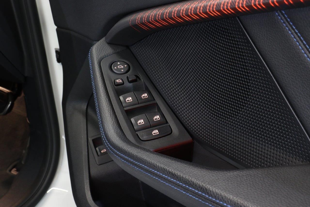 F40 118d Sports Hatch 5-door B47 2.0d