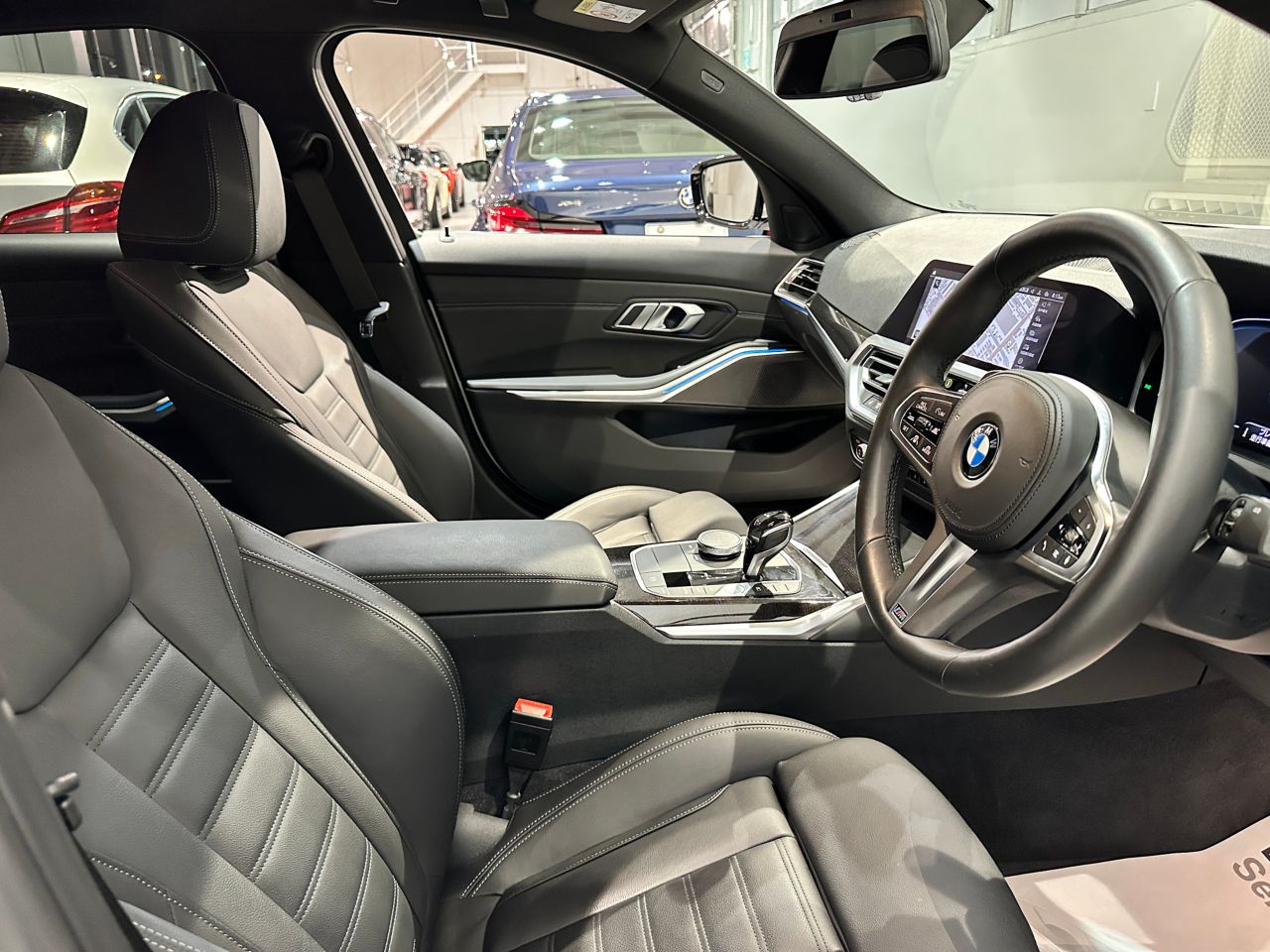 G20 330e Saloon RHD