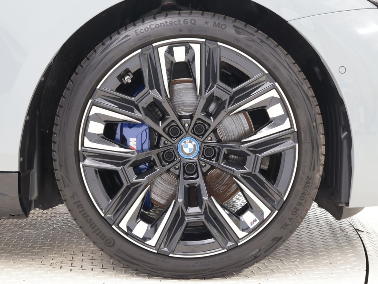 BMW i5 M60 xDrive Sedan RHD