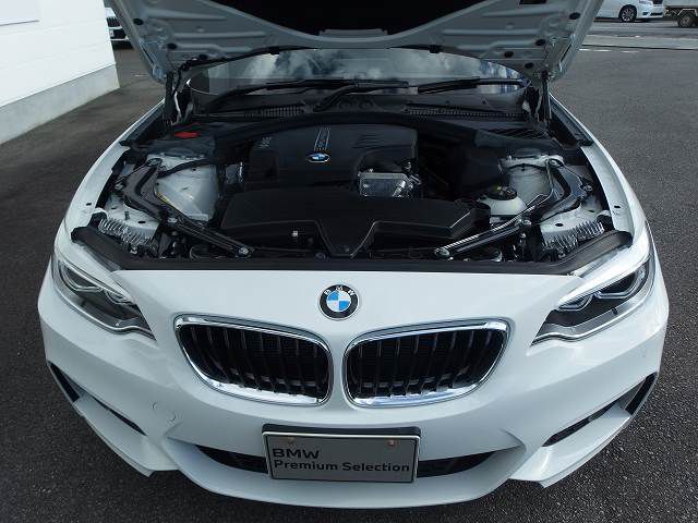 220I CABRIOLET RHD
