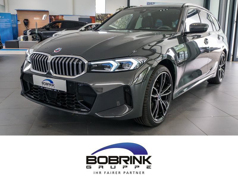 330e xDrive Touring
