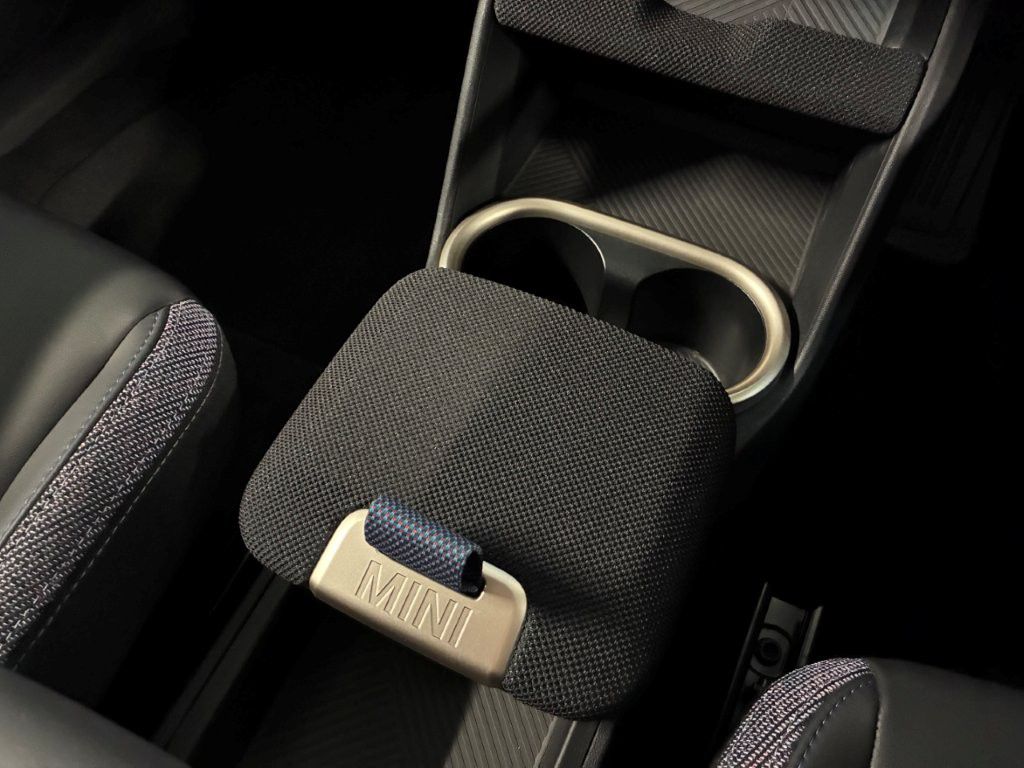 U25 MINI Countryman C