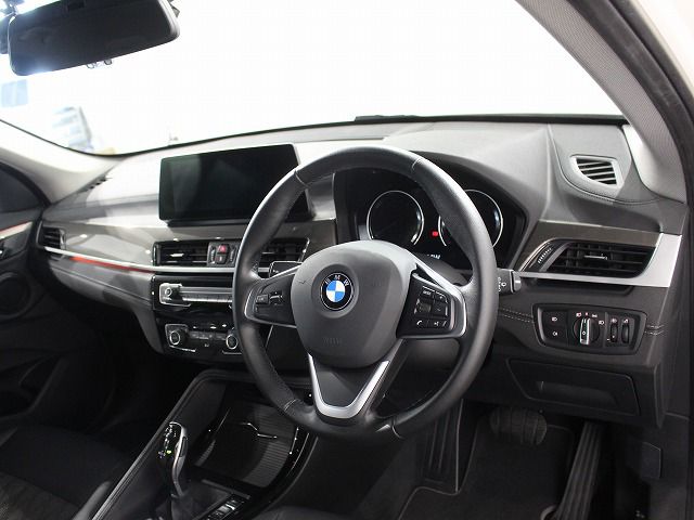 X1 sDrive18i RHD