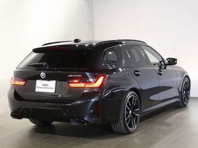 G21 M340i xDrive Touring LCI RHD