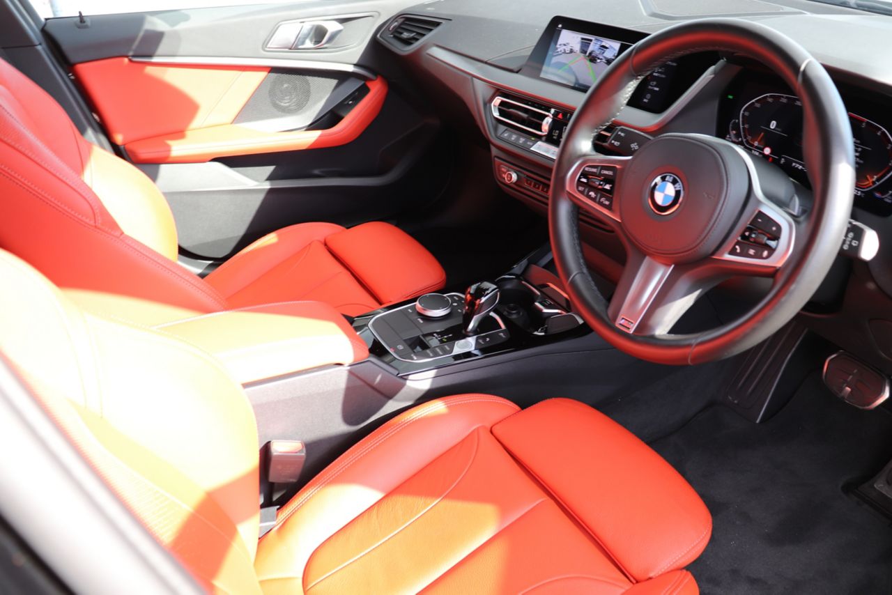 F40 118d Sports Hatch 5-door B47 2.0d