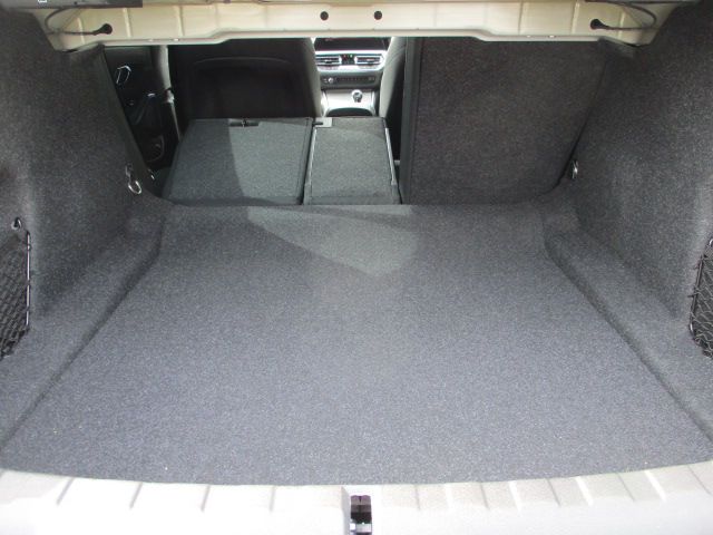 330i Berline RHD