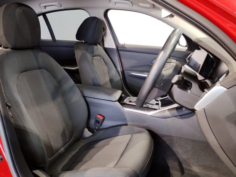 G20 320i Saloon RHD TU