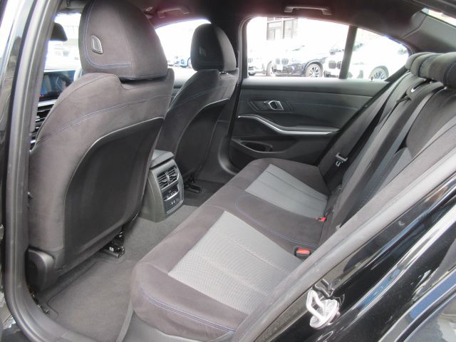 G20 320i Saloon LCI RHD MX