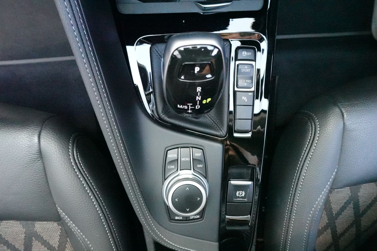 X1 sDrive18i RHD