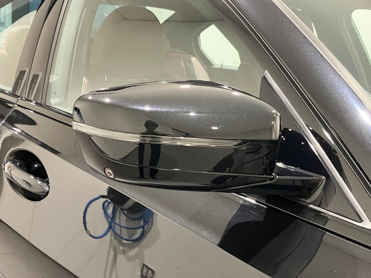G20 330e Saloon RHD