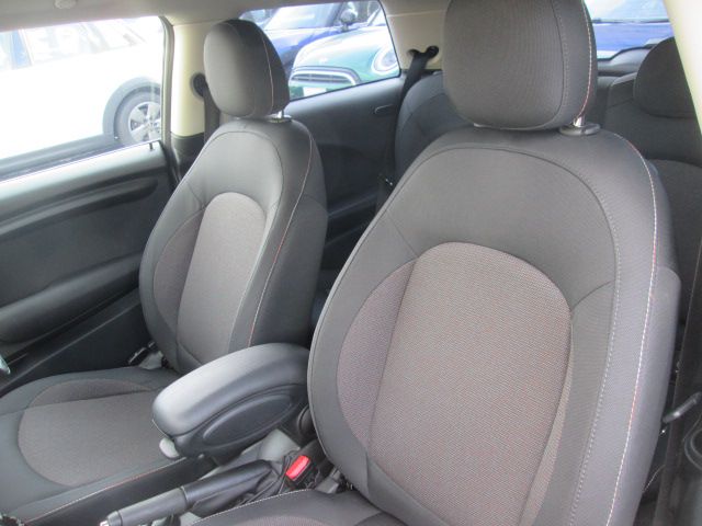 MINI Cooper D 3-Door Hatch