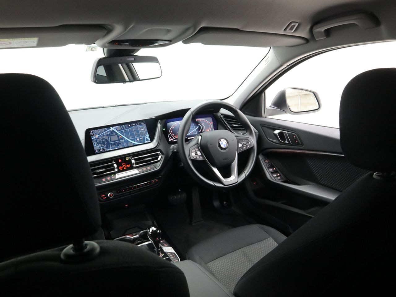 F40 118d Sports Hatch 5-door B47 2.0d