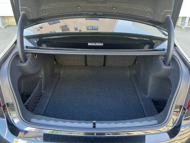 320d xDrive Berline RHD