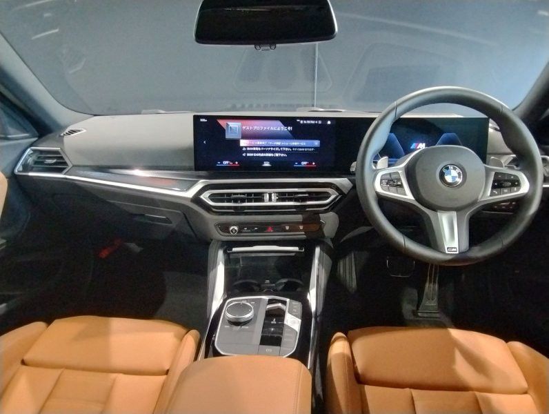 M240i xDrive Coupé RHD