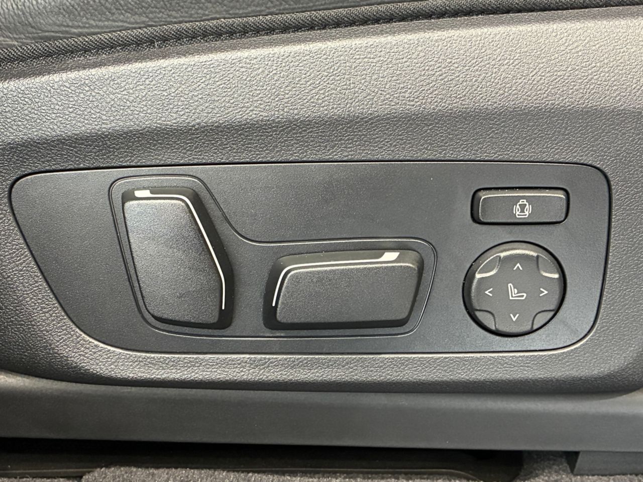 G01 X3 M40i RHD LCI ZA