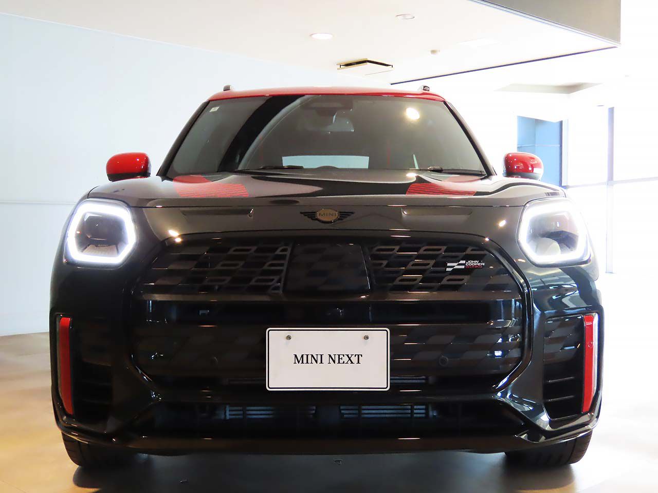 U25 MINI John Cooper Works Countryman ALL4