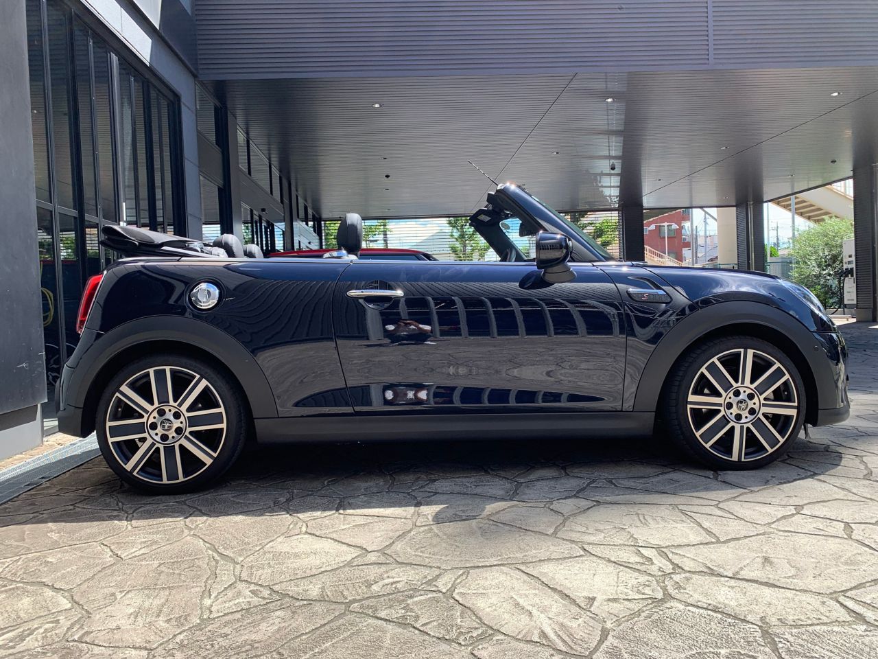 MINI Cooper S Convertible RHD