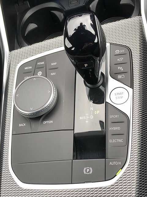 G20 330e Saloon RHD MX