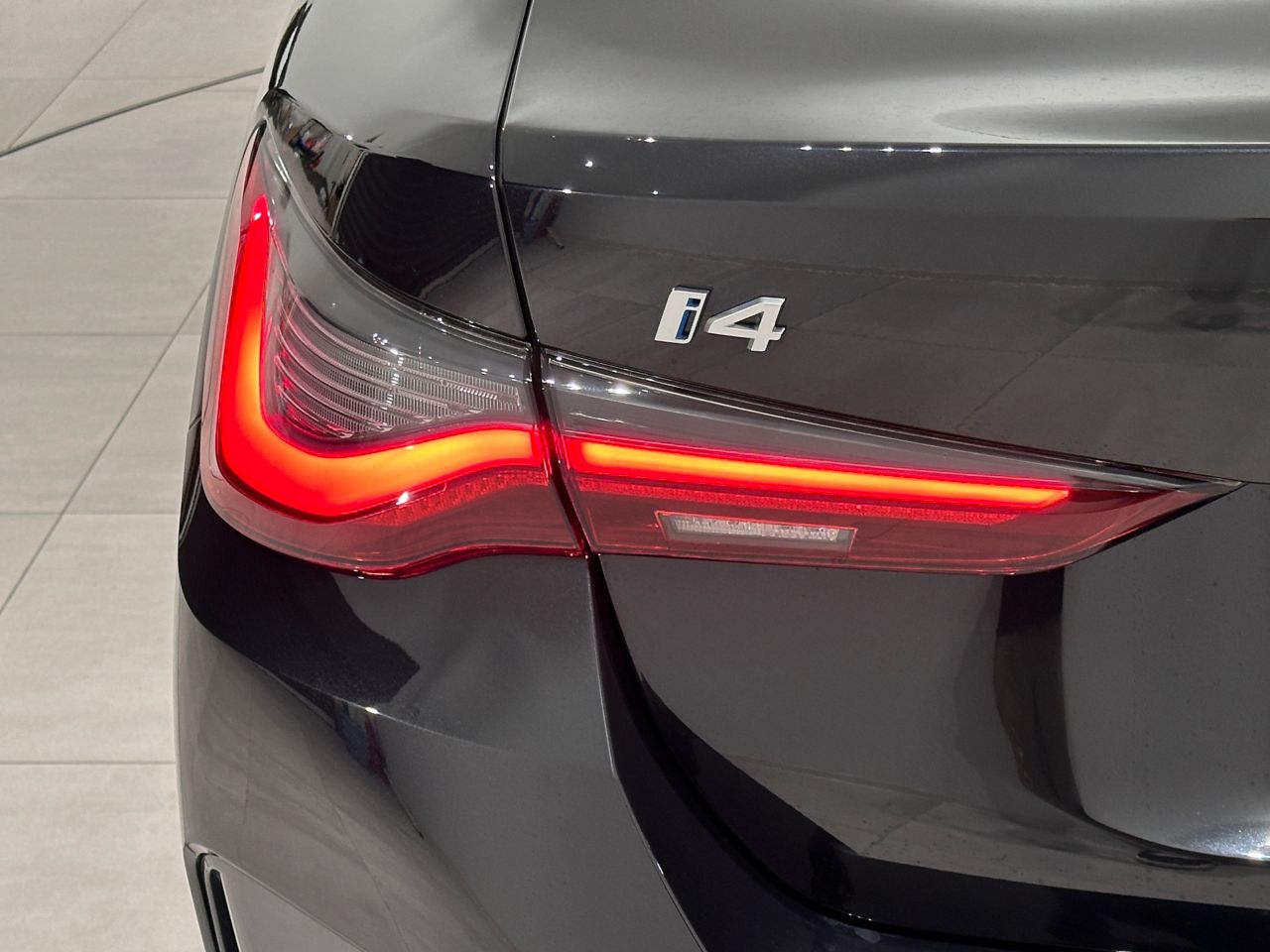 G26 i4 eDrive40 RHD