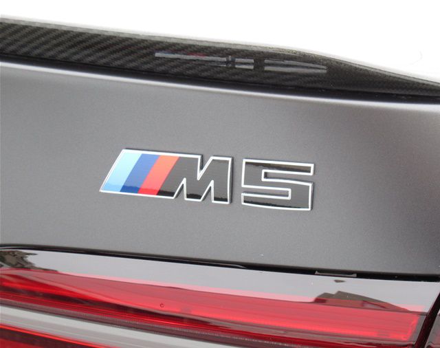 M5 Saloon RHD