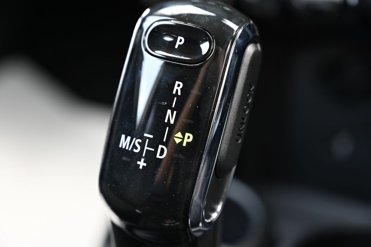 F56 MINI Cooper 3-Door Hatch LCI