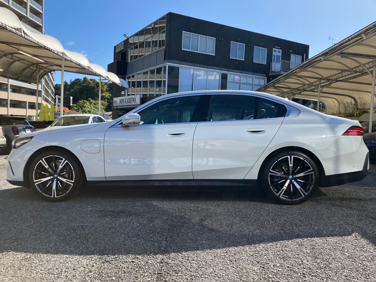 BMW i5 eDrive40 Sedan RHD