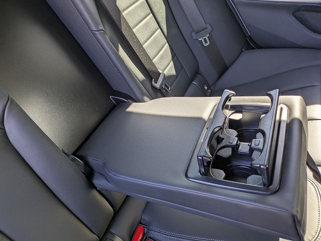 320d xDrive Berline RHD