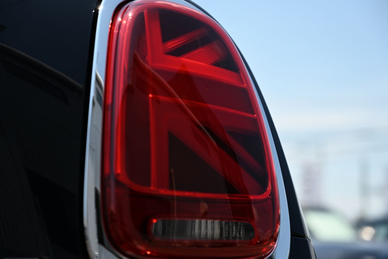 F56 COOPER D (AT)