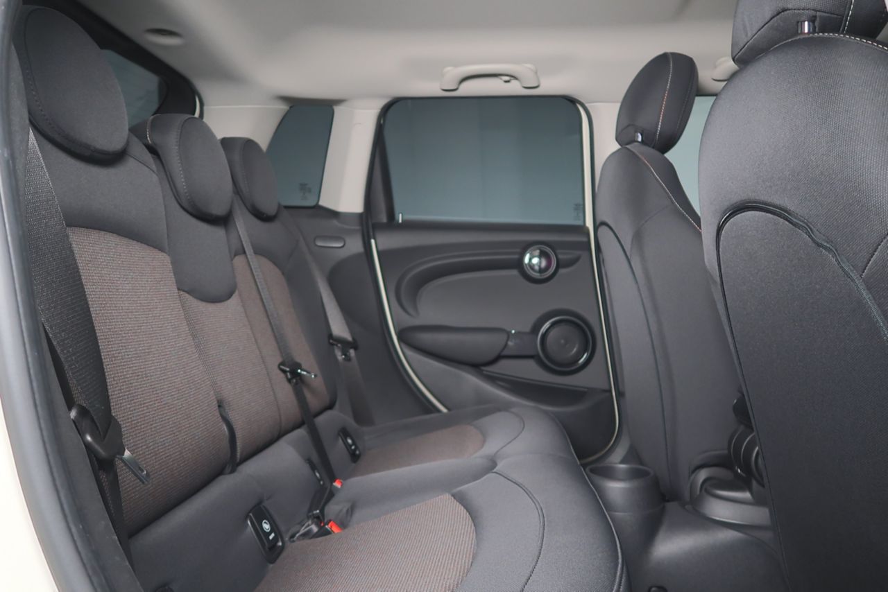 F55 MINI Cooper 5-Door Hatch LCI