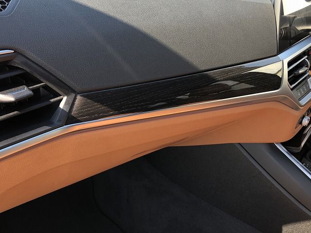 G21 320i RHD