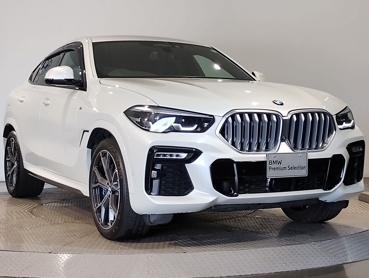 X* xDrive30d RHD