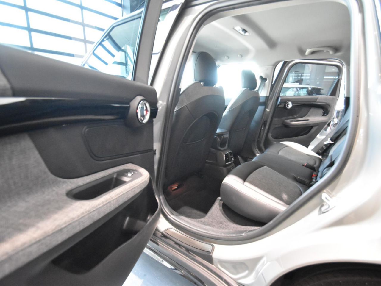 MINI CROSSOVER COOPER D ALL4