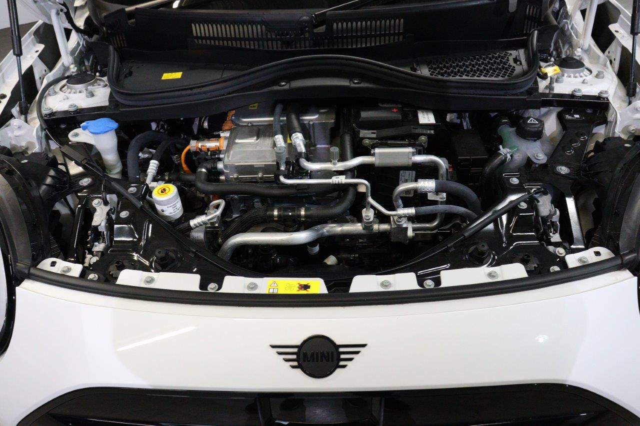 J01 MINI John Cooper Works Electric