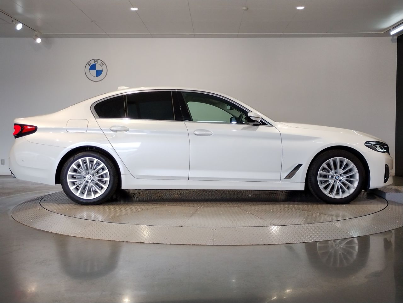 520i Sedan RHD