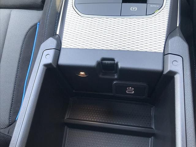 318i Touring RHD