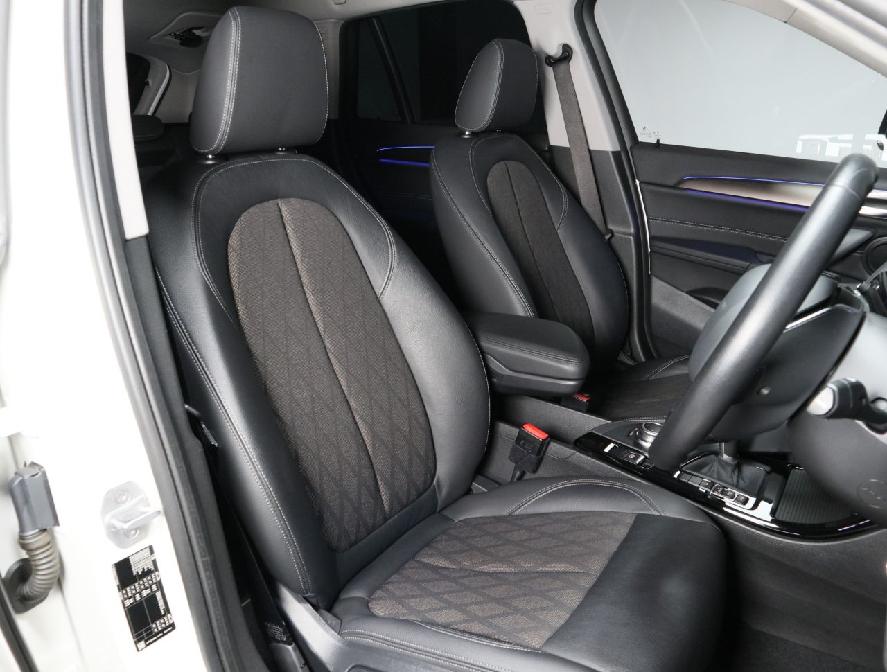 X1 sDrive18i RHD