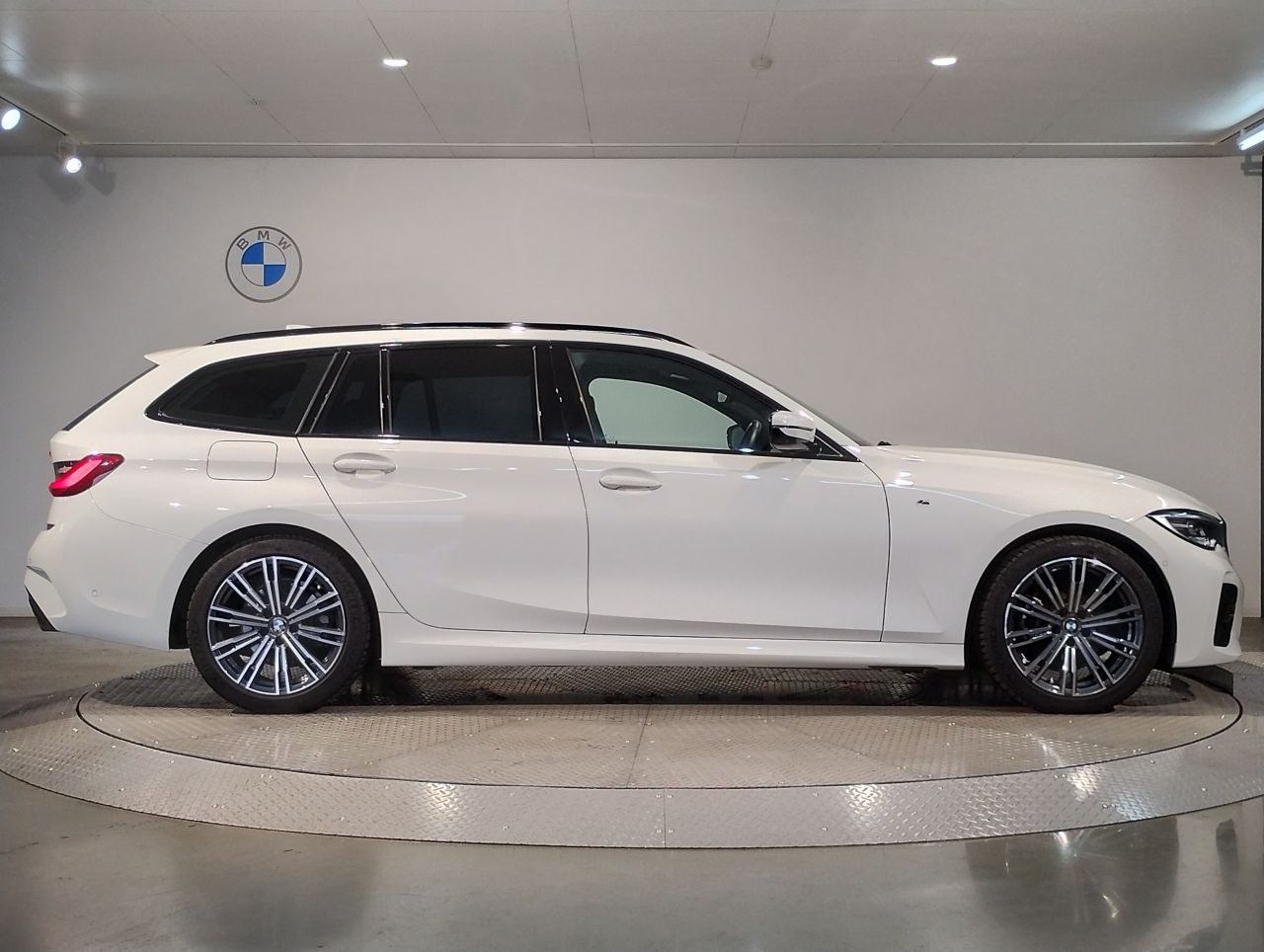 G21 320d xDrive Touring RHD