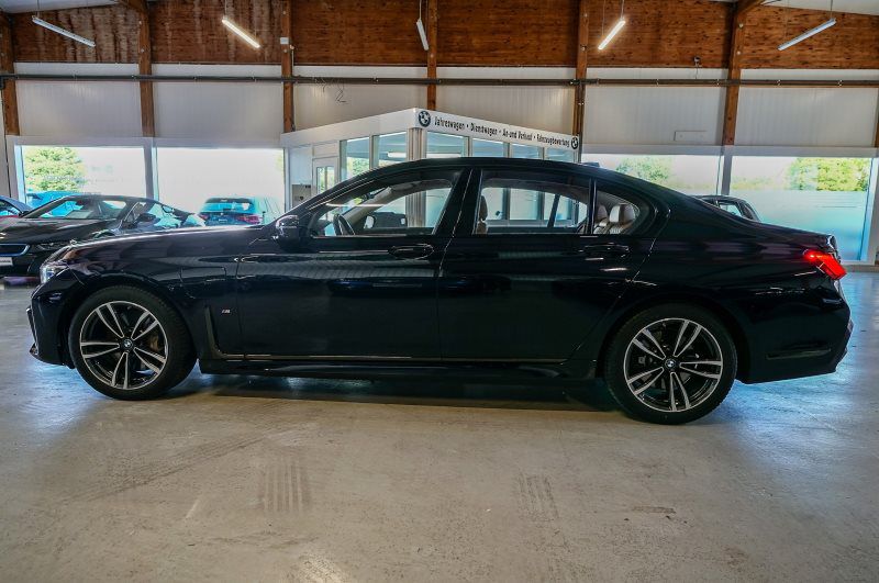 745e Limousine