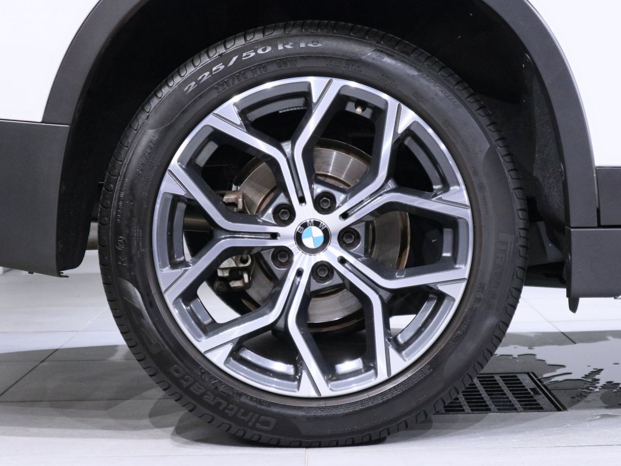 X1 sDrive18i RHD