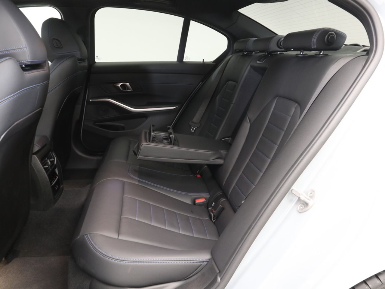 320d xDrive Berline RHD