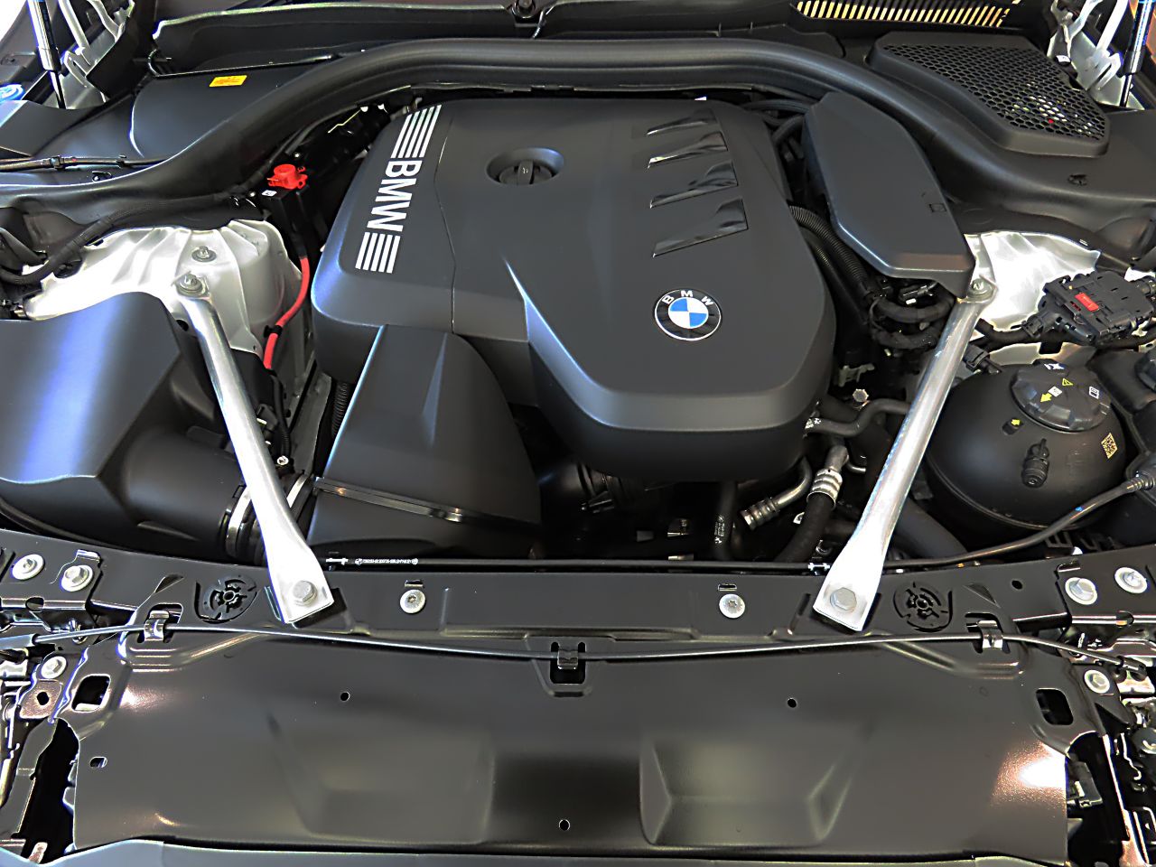 520i Sedan RHD